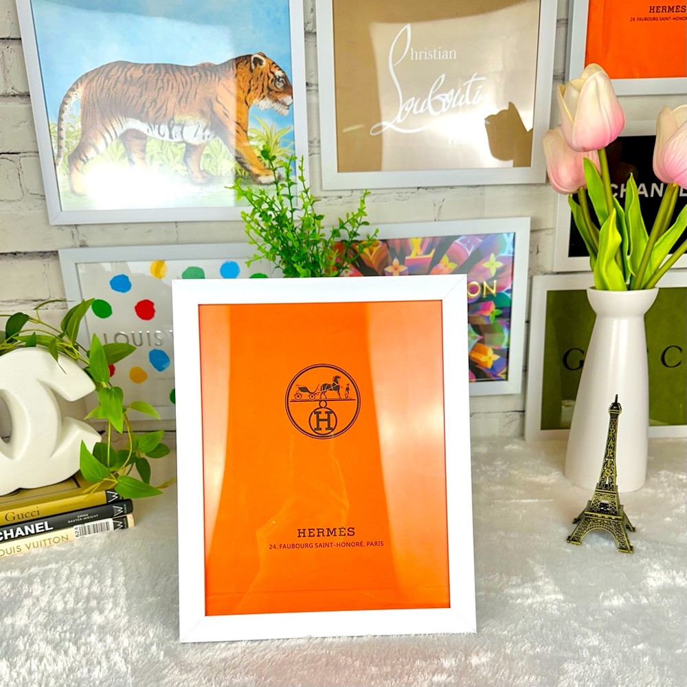 HERMES Shopping bag in white frame for home or office decoration